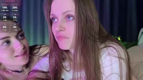 Snapshot of babyyli chatting on February 20, 7:52 pm Chloe online show from February 20, 7:52 pm