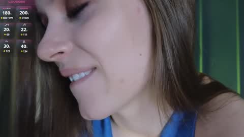 Snapshot of babyyli chatting on January 1, 12:22 pm Chloe online show from January 1, 12:22 pm