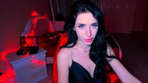 Snapshot of bad_desire chatting on January 14, 1:28 pm Miss Desire...do you remember online show from January 14, 1:28 pm