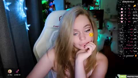 Lin online show from December 21, 6:14 pm