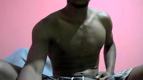 badaddo910342 online show from October 20, 5:18 pm