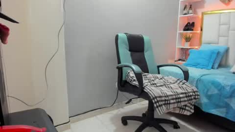 JUAN online show from May 21, 11:39 am