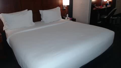 HotWifeFun32 online show from March 9, 9:13 am