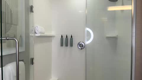 HotWifeFun32 online show from March 9, 2:29 am