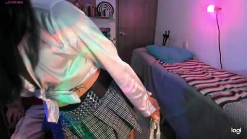 Dan  Lila  online show from April 28, 11:53 pm