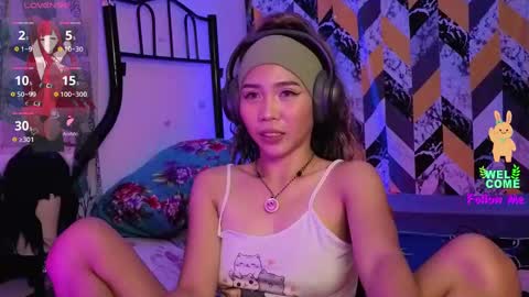 Snapshot of badlilbambi chatting on September 11, 11:33 am badlilbambi online show from September 11, 11:33 am
