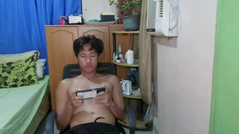 baggage00 online show from July 22, 4:20 pm