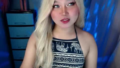 Snapshot of bahoglaway69 chatting on October 3, 5:43 pm april online show from October 3, 5:43 pm