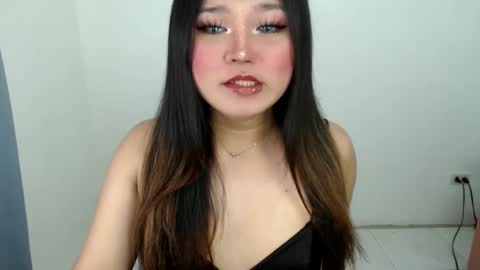 Snapshot of bahoglaway69 chatting on January 19, 4:44 am april online show from January 19, 4:44 am