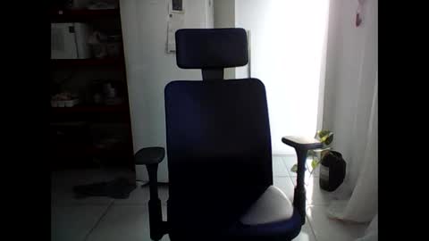 Snapshot of baianobarbudo chatting on December 17, 9:07 am baianobarbudo online show from December 17, 9:07 am