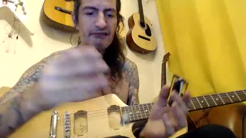 Bailey online show from November 13, 1:52 am