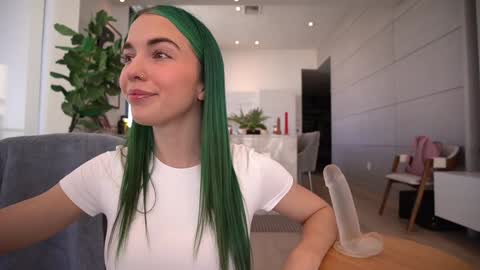 Bailey online show from January 25, 1:41 pm