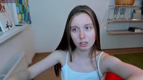 Kira online show from October 4, 1:53 pm