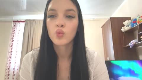 Jene online show from February 18, 8:58 am