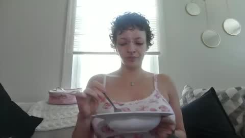 Bambii online show from February 27, 2:21 pm