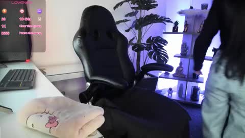 Gabi  online show from November 5, 7:49 pm