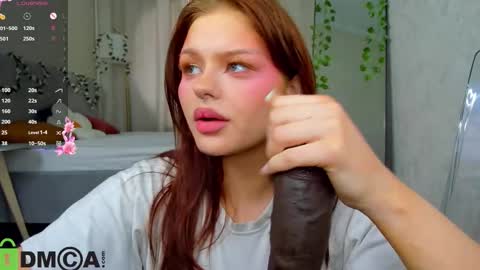 barbara_dunnn online show from March 20, 10:09 am