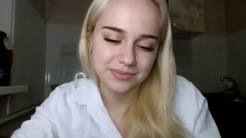 barbie___girl online show from February 12, 4:54 pm