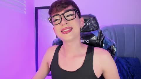          I work from home this is my room 3 online show from April 5, 7:16 am