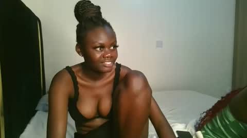 Snapshot of barbie_queen2 chatting on September 15, 11:12 am queen online show from September 15, 11:12 am