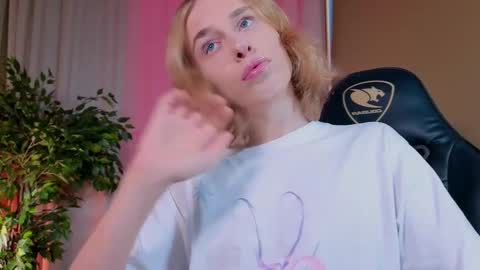 barbie_richy online show from October 1, 5:39 am