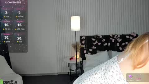 Snapshot of barbie_staze chatting on September 12, 2:46 am Barbie Staze online show from September 12, 2:46 am