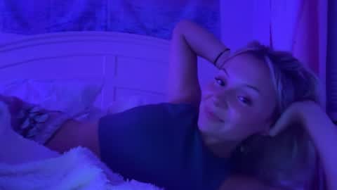 barbiebrittney online show from June 22, 3:47 am