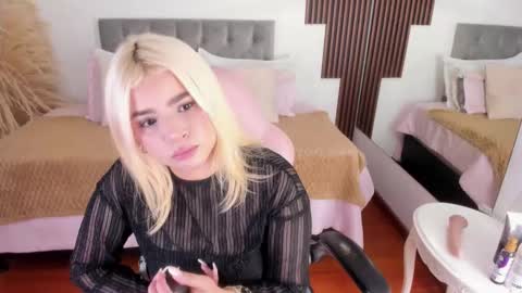 barbiehannab online show from February 19, 7:57 pm