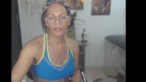 bardotbigcocktsx online show from February 4, 1:12 am