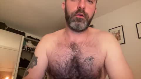 basstard_one online show from May 15, 12:09 am