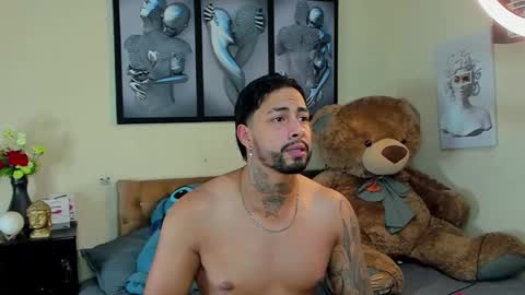 bastian_jones1 online show from February 16, 10:21 pm