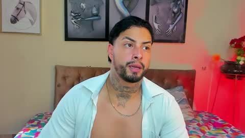 bastian_jones1 online show from January 28, 6:28 pm