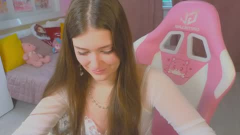 Jessica online show from July 5, 7:48 am