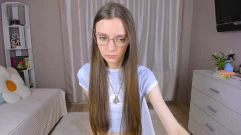 Snapshot of bb_lourels_ chatting on February 1, 4:54 pm Lourel I will be here on and online show from February 1, 4:54 pm