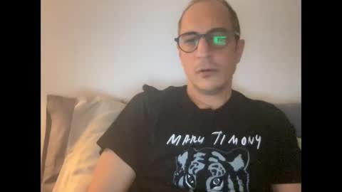 bball_lover_ online show from September 25, 3:41 pm