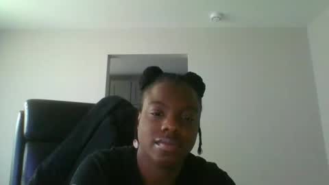 bbgirl0223 online show from April 20, 3:15 pm