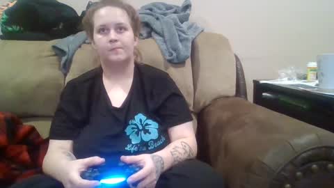 Freak online show from December 6, 7:17 pm