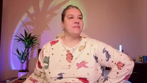 Love online show from February 22, 9:13 am