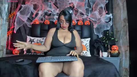 Bbwlatina01 online show from October 11, 12:10 pm