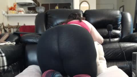 Julie online show from March 30, 4:07 pm