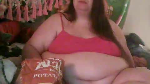 Snapshot of bbwprincesselsie chatting on March 12, 2:09 am princess elsie online show from March 12, 2:09 am