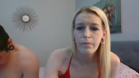 CupcakeeBarbie online show from May 14, 7:50 am
