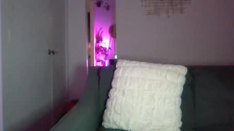 bbygirlnycole online show from January 17, 10:46 am