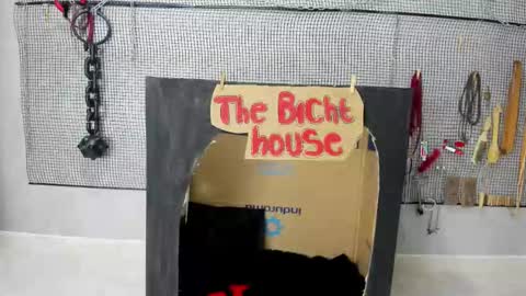 Meduza  online show from February 4, 11:25 am