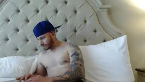 beachfun2526 online show from October 22, 5:25 pm