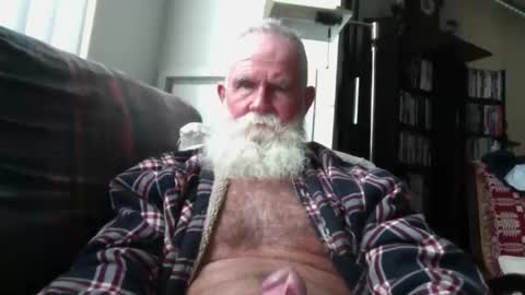 beardbushy online show from November 9, 7:27 pm