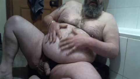 bearsteve75 online show from December 29, 1:06 pm