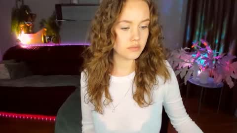 BeatriceWild online show from April 24, 12:40 pm