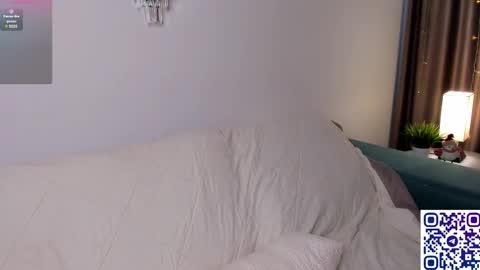 Snapshot of beatrixcutsforth chatting on February 18, 10:05 am Beatrix or Triss3 online show from February 18, 10:05 am