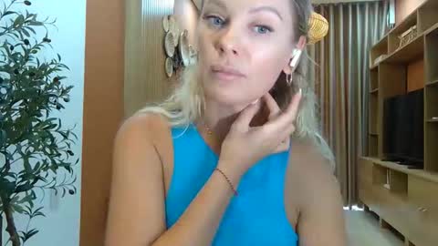 Beautifulkollette online show from September 16, 4:48 am